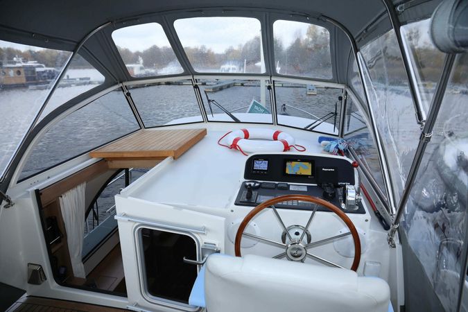 Linssen SL 35 AC | Lola