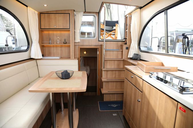 Linssen SL 35 AC | Lola