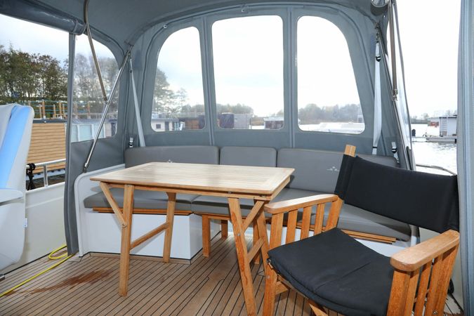 Linssen SL 35 AC | Lola