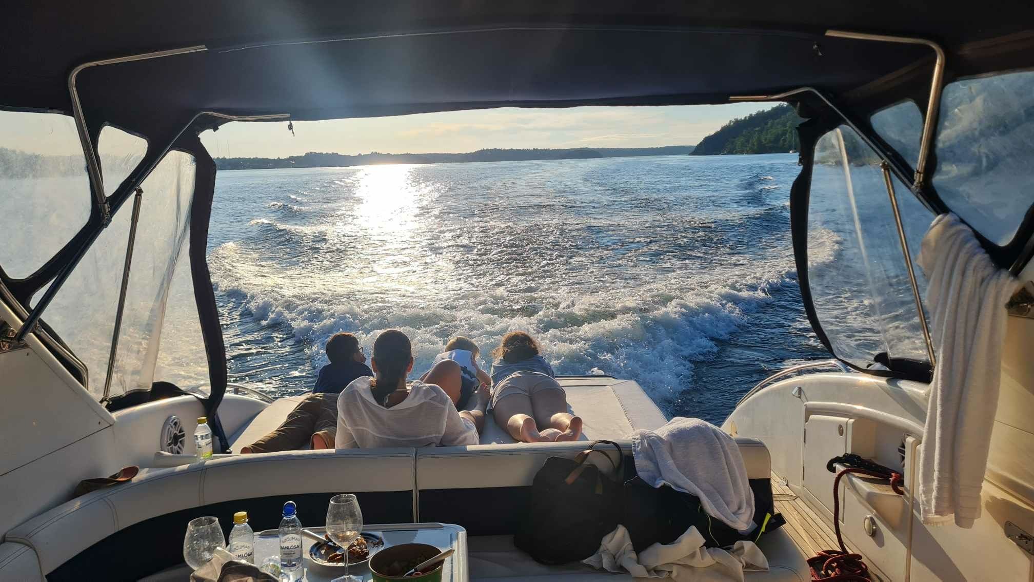 Princess V52 | Wait and Sea