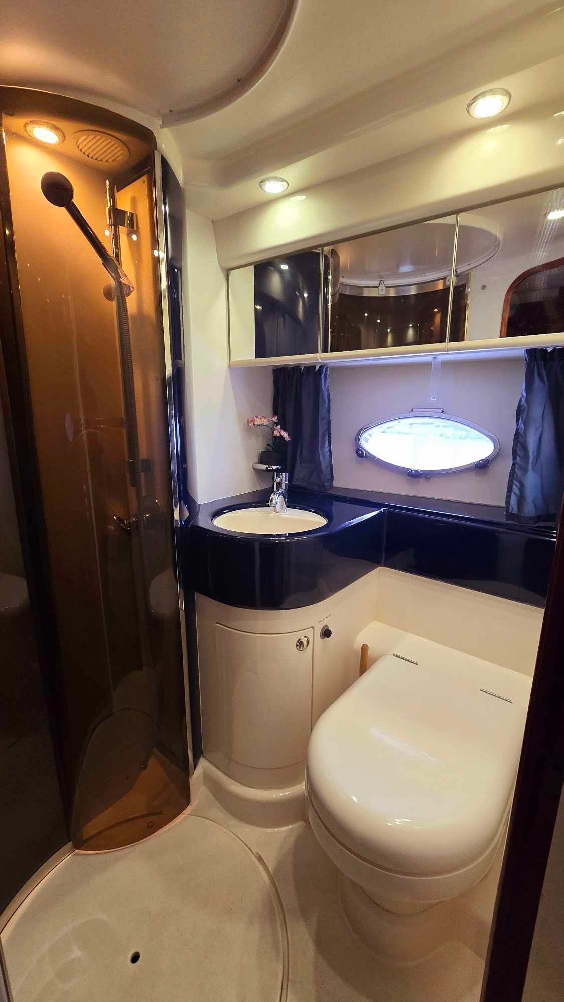 Princess V52 | Wait and Sea