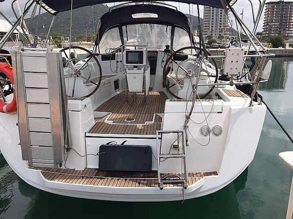 Jeanneau Sun Odyssey 439 | Olga
