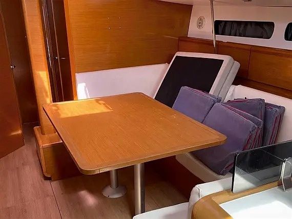 Jeanneau Sun Odyssey 439 | Olga