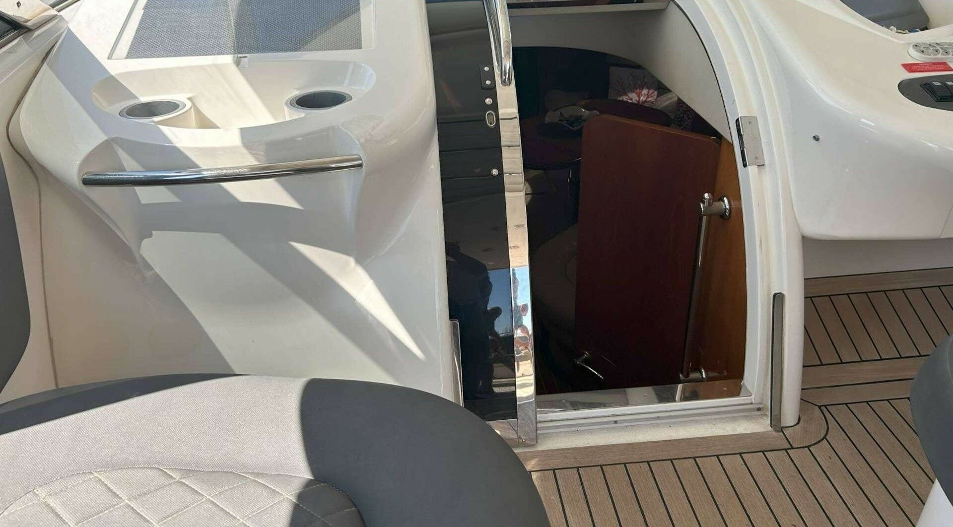 Sunseeker Predator 56 | Divina