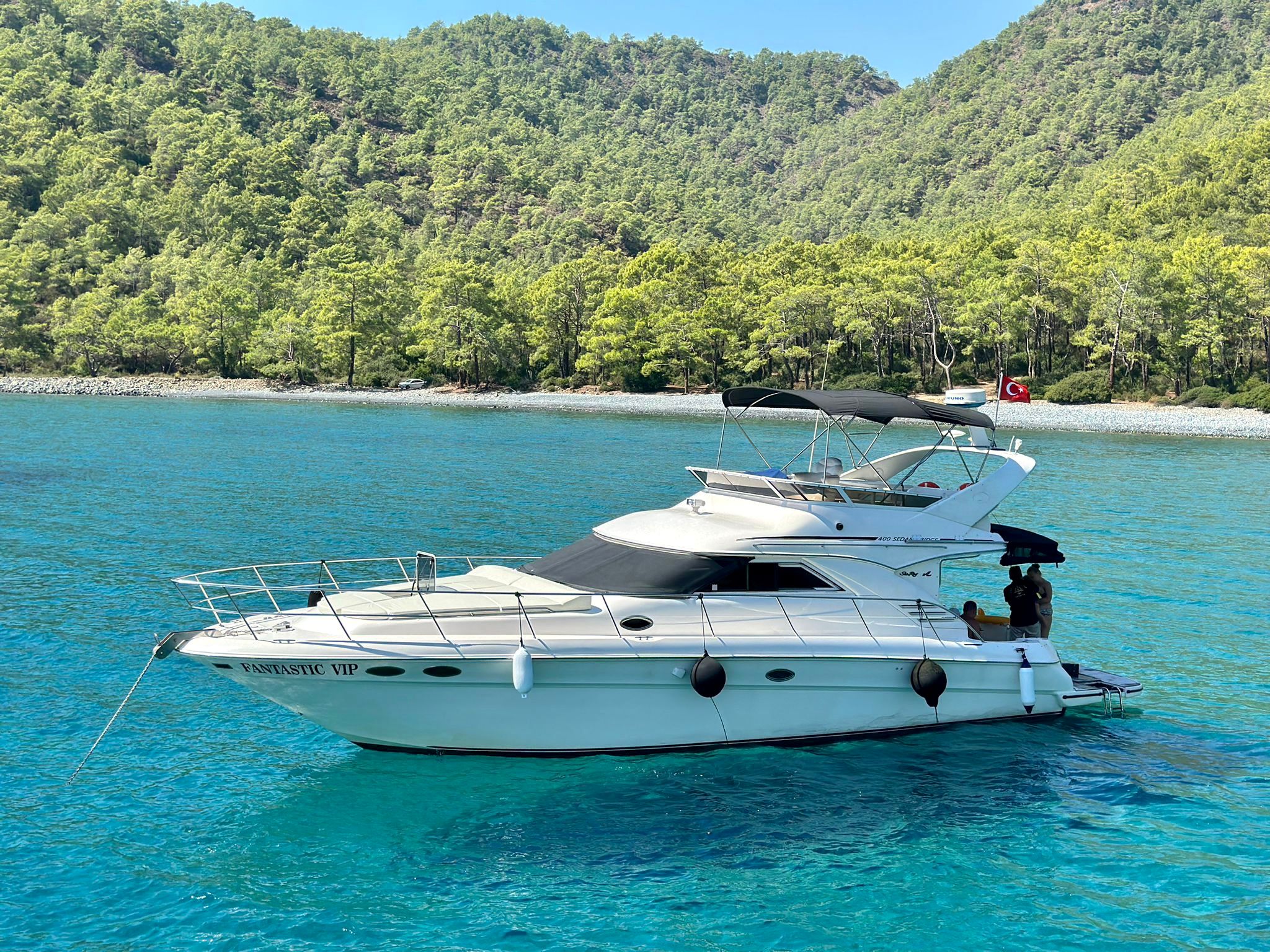 Sea Ray Sedane Bridge 400 | Fantastic VIP