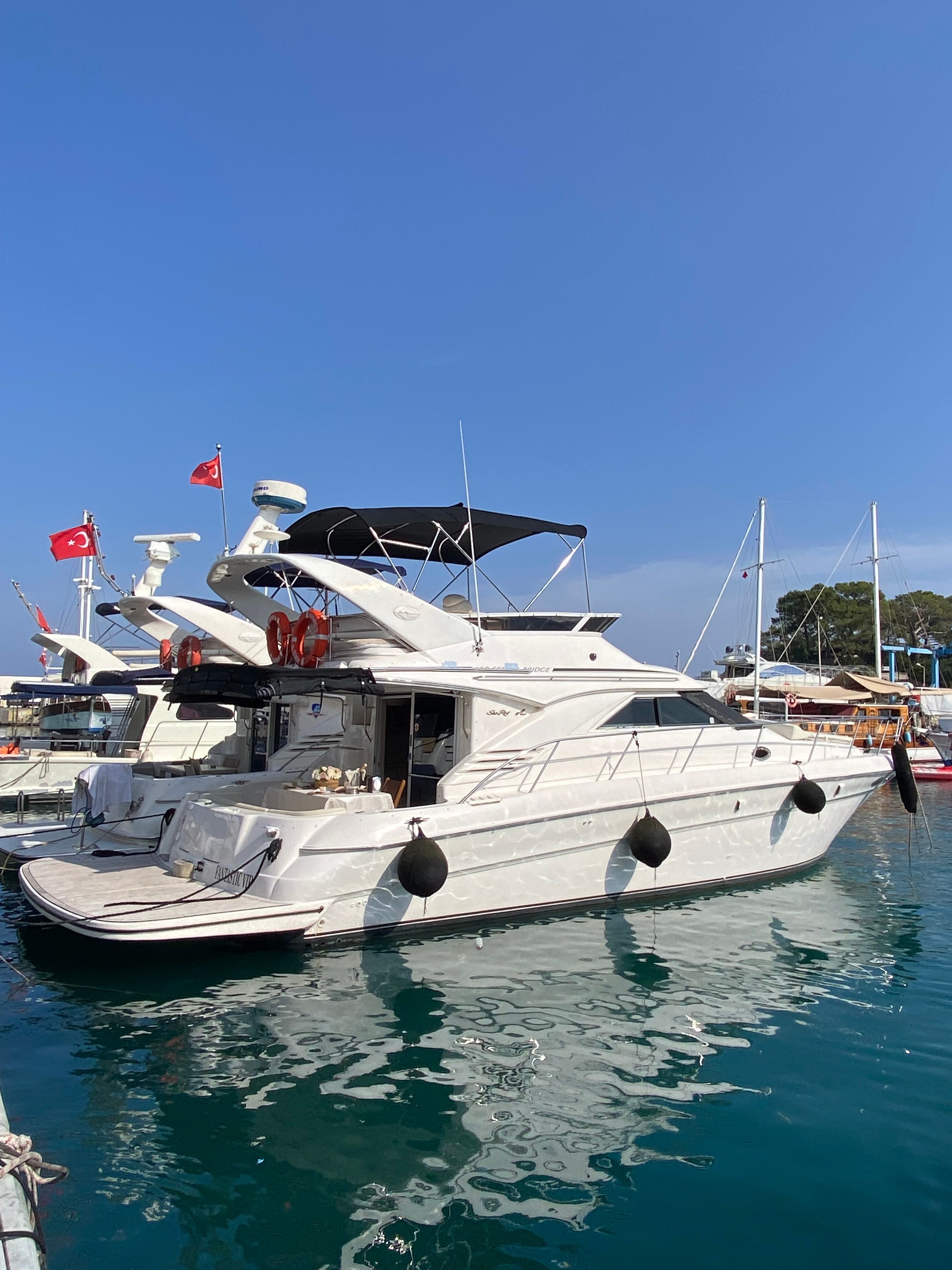 Sea Ray Sedane Bridge 400 | Fantastic VIP