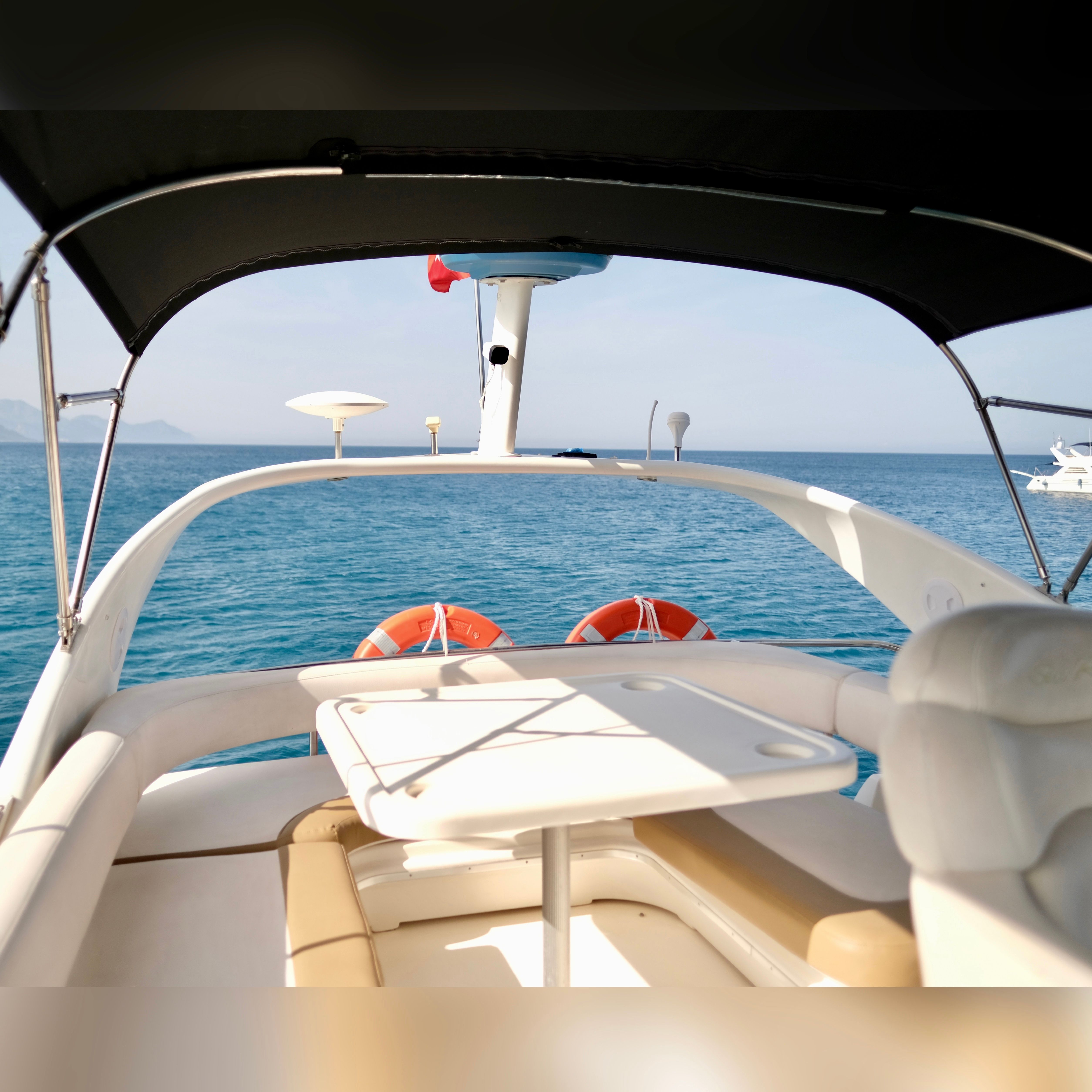 Sea Ray Sedane Bridge 400 | Fantastic VIP