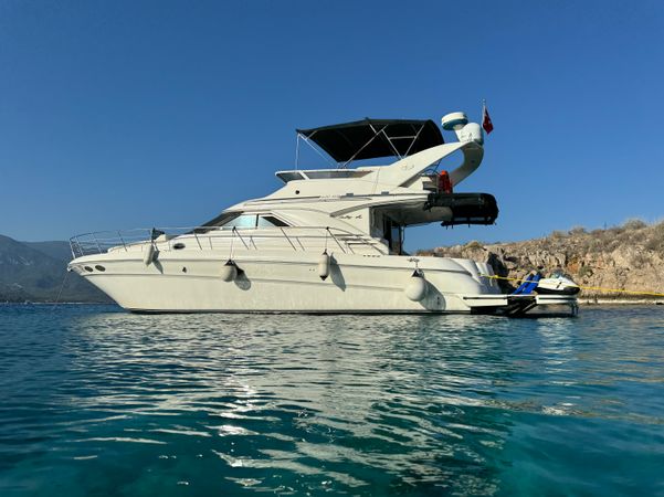 Sea Ray Sedane Bridge 400 | Fantastic VIP