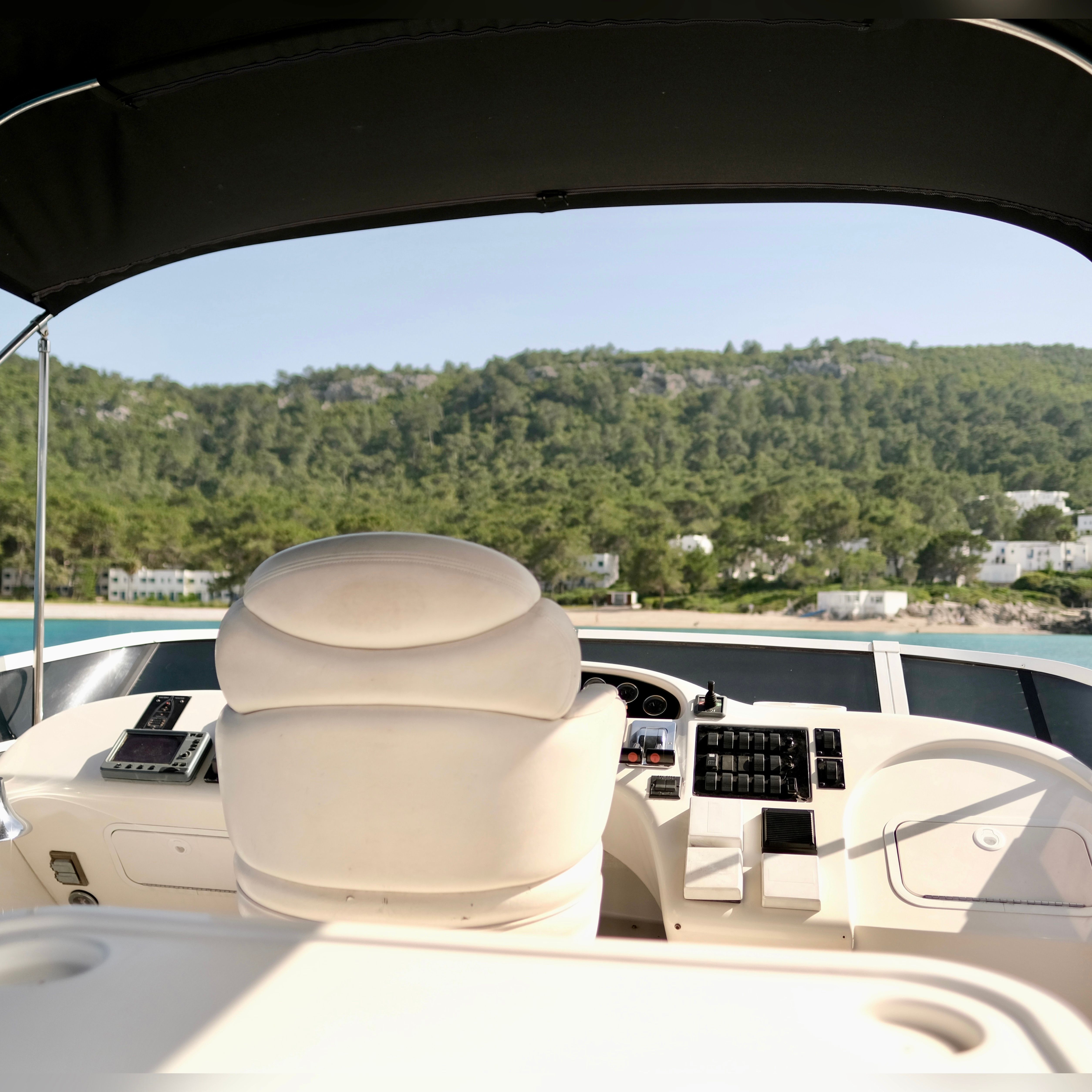 Sea Ray Sedane Bridge 400 | Fantastic VIP