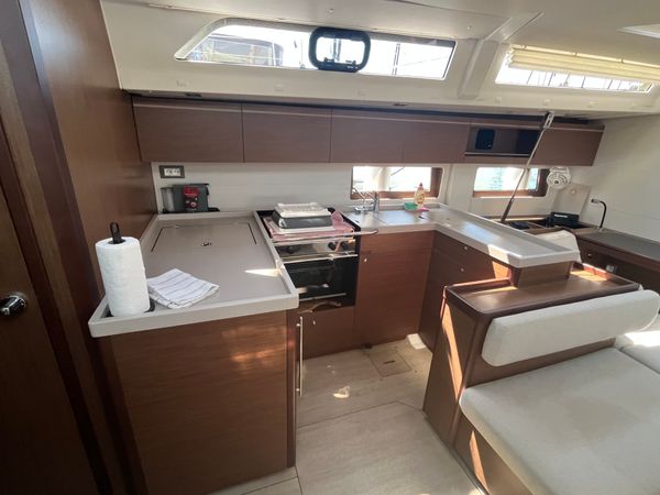 Beneteau Oceanis 51.1 | OceanChill
