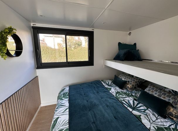 Custom Built 49 | Ay Champagne