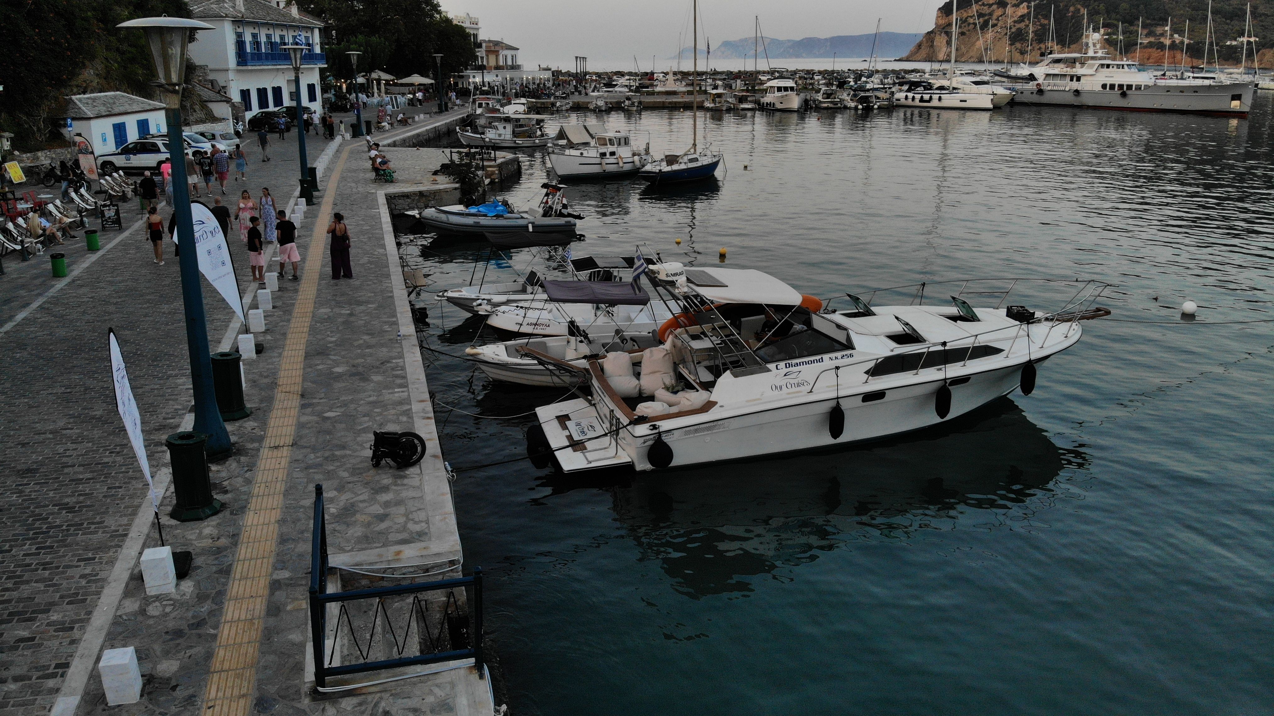 Bayliner 39 | C. Diamond