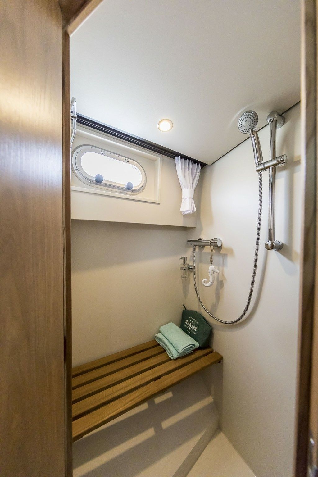 Linssen GS 30.0 AC | Jana