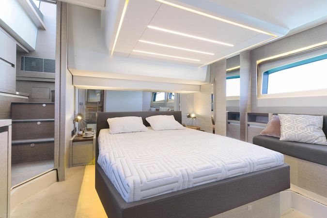 Prestige 520 S | Fabiana