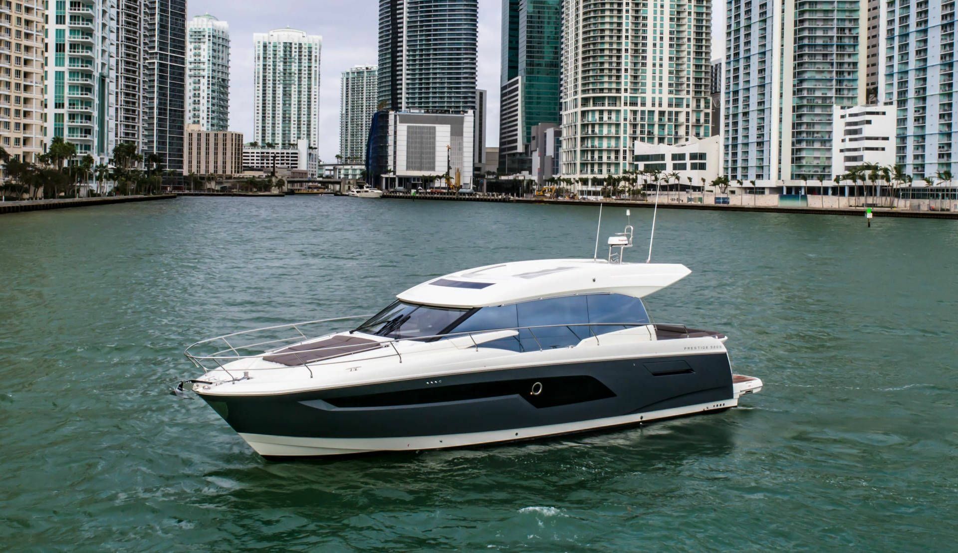 Prestige 520 S | Fabiana