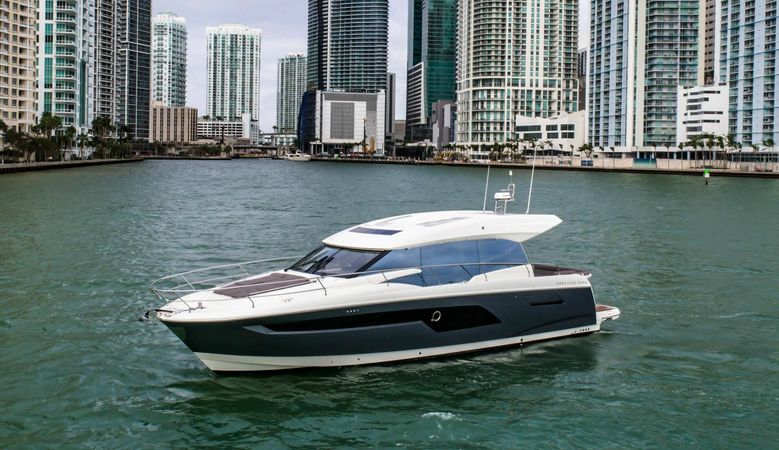 Prestige 520 S | Fabiana
