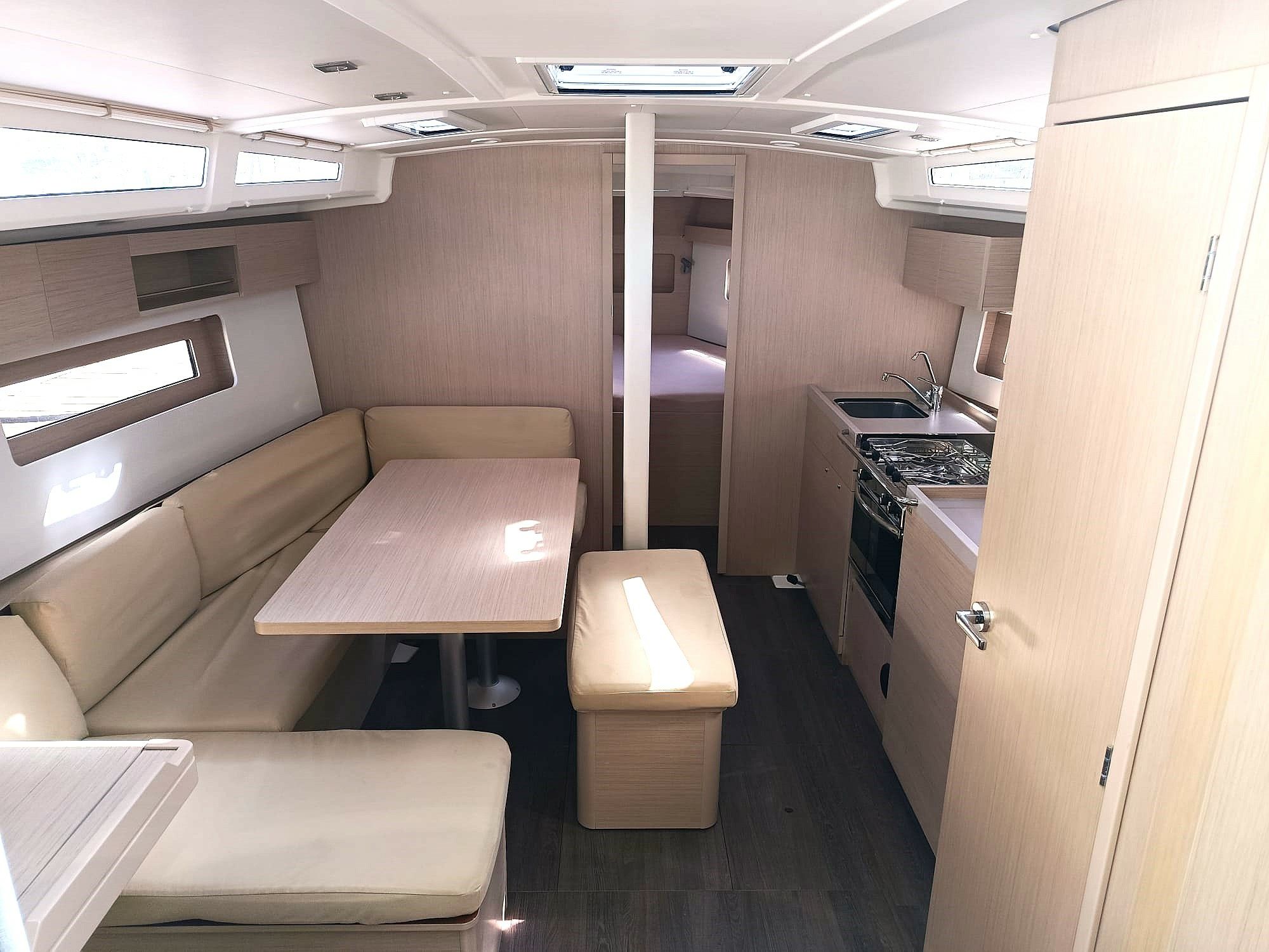 Beneteau Oceanis 37.1 | Kairos