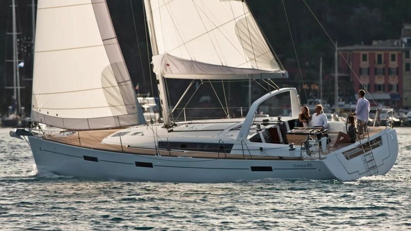 Beneteau Oceanis 45 | Solent Mistress
