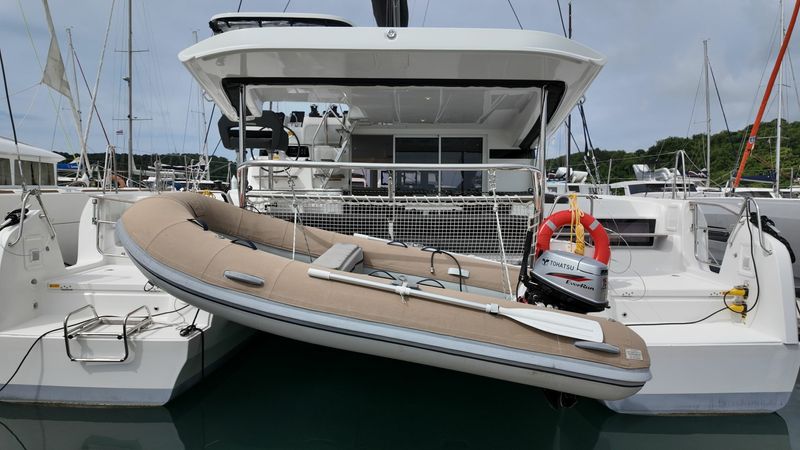 Lagoon 43 | Cloud Dancer 2