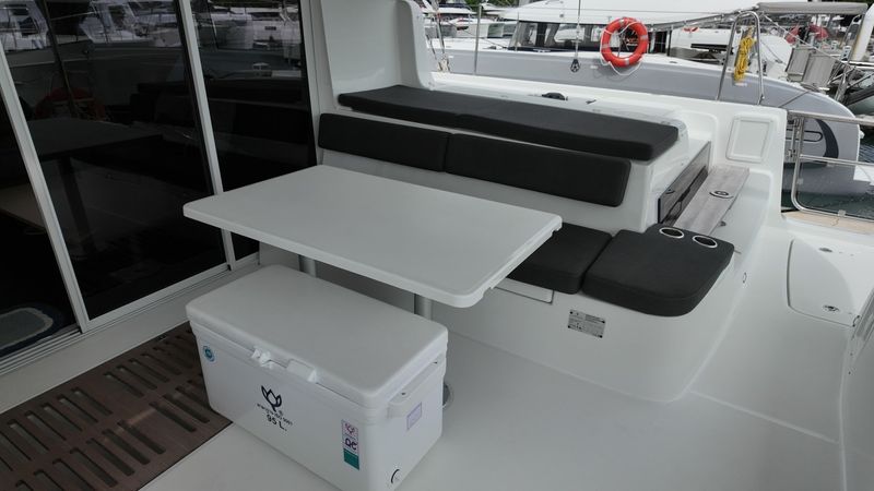 Lagoon 43 | Cloud Dancer 2