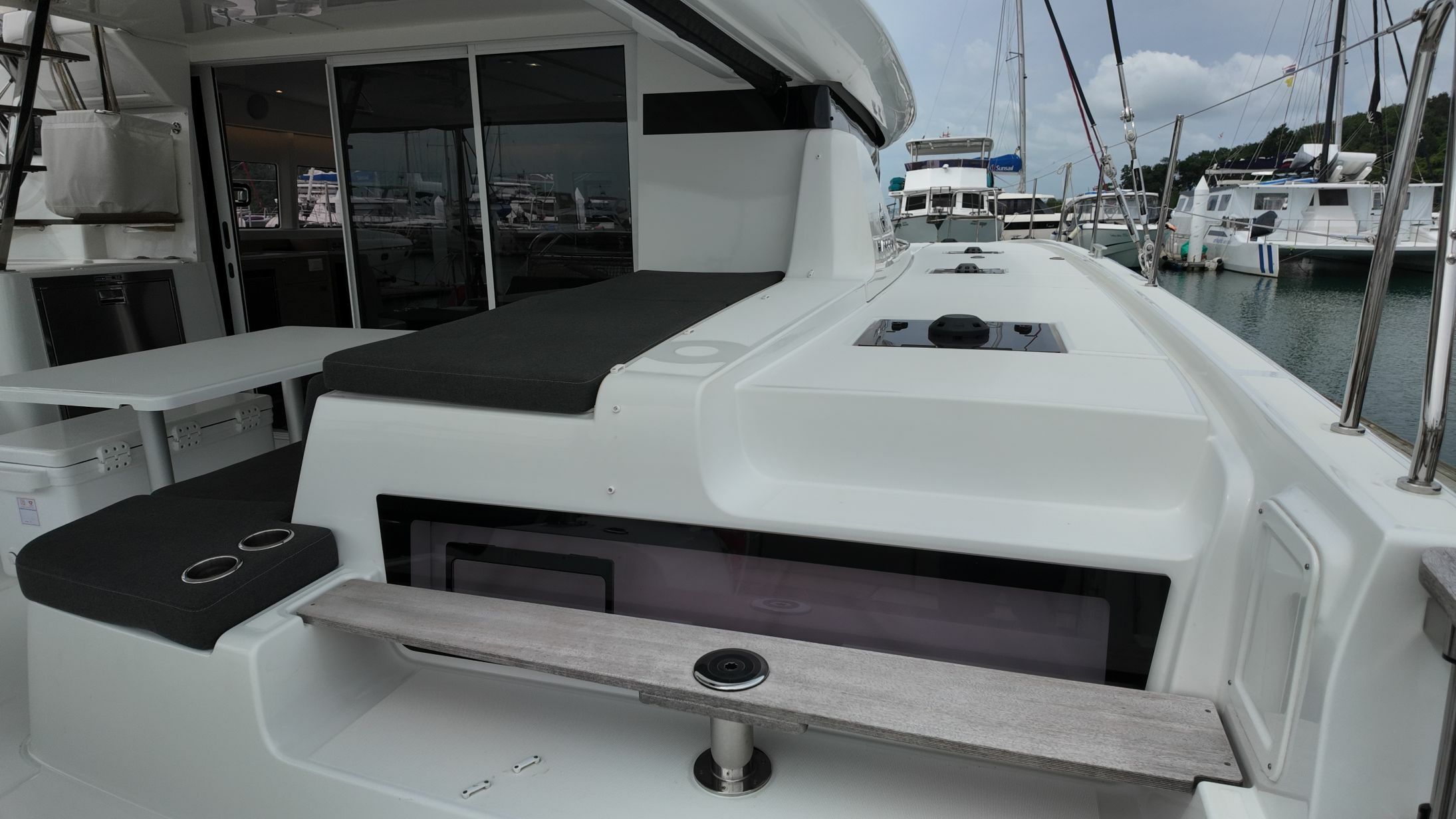 Lagoon 43 | Cloud Dancer 2