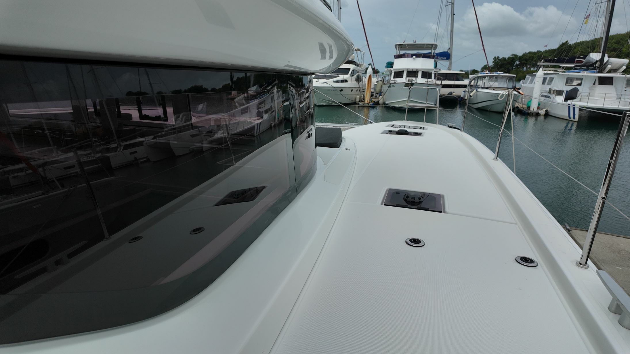 Lagoon 43 | Cloud Dancer 2