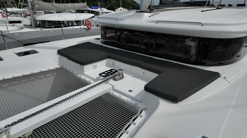 Lagoon 43 | Cloud Dancer 2