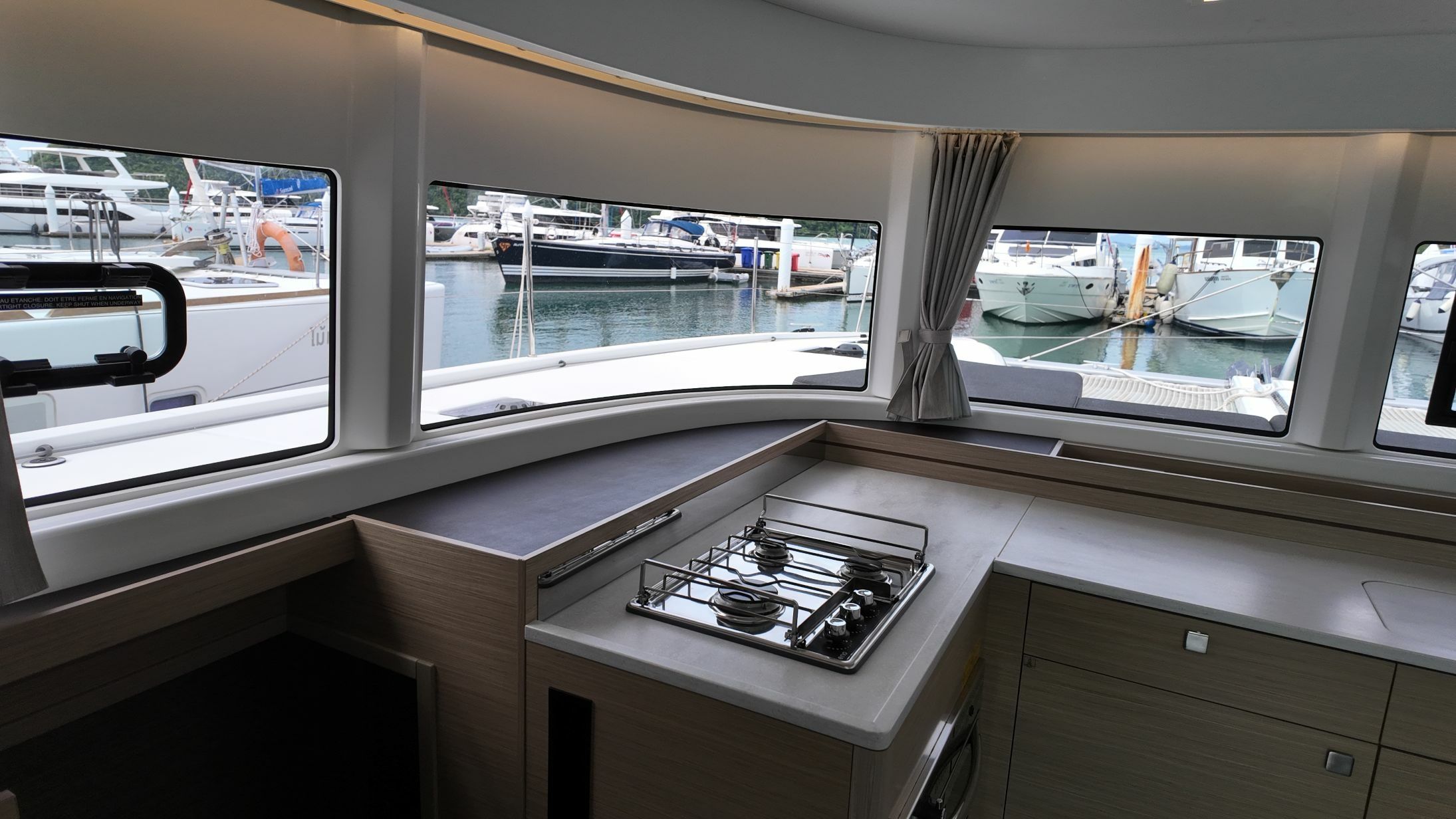 Lagoon 43 | Cloud Dancer 2