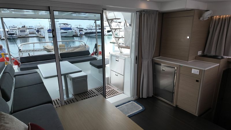 Lagoon 43 | Cloud Dancer 2