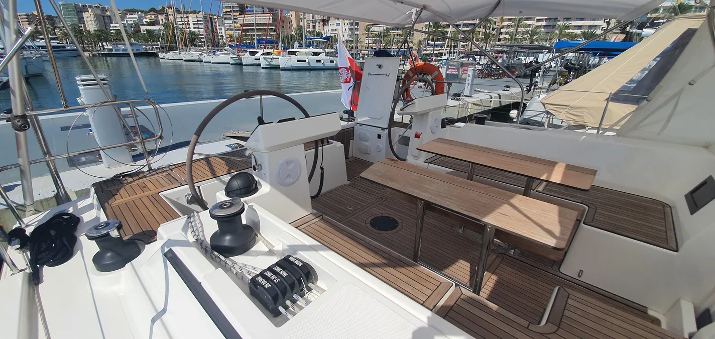 Bavaria C45 | Whisper