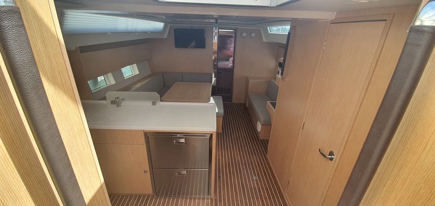 Bavaria C45 | Whisper