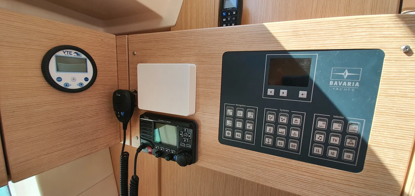 Bavaria C45 | Whisper