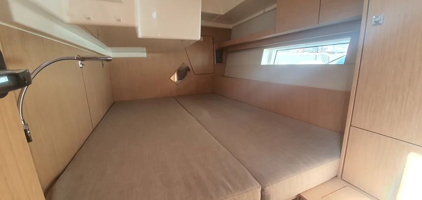 Bavaria C45 | Whisper