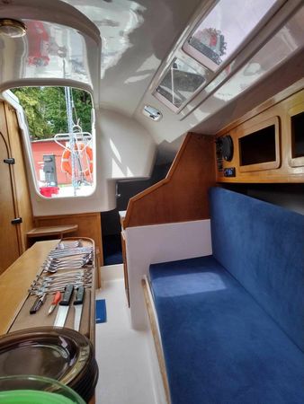 Janmor 28 | Dom Perignon