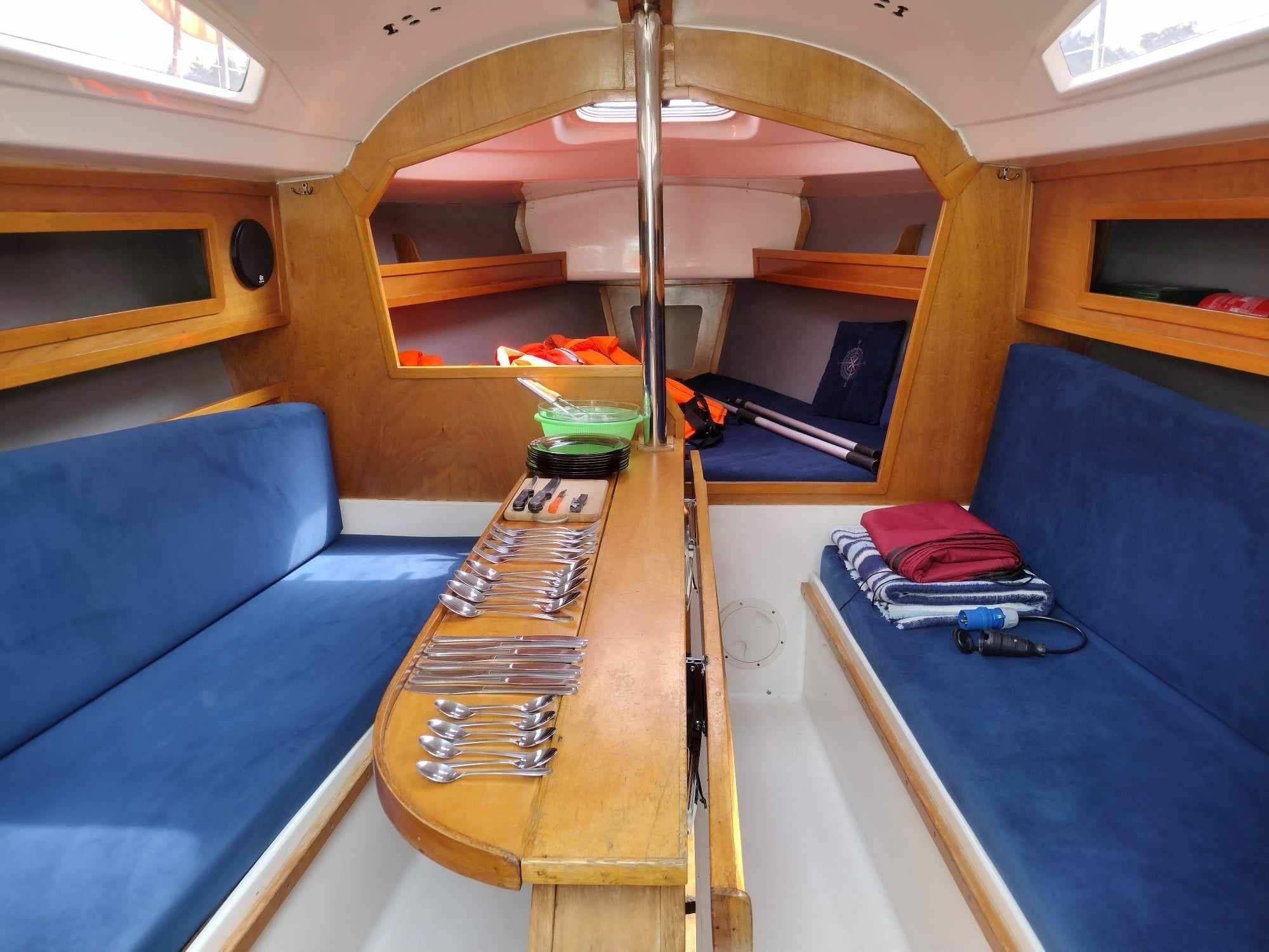 Janmor 28 | Dom Perignon