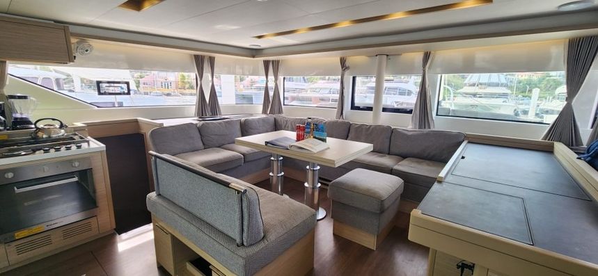 Lagoon 51 | Moondance