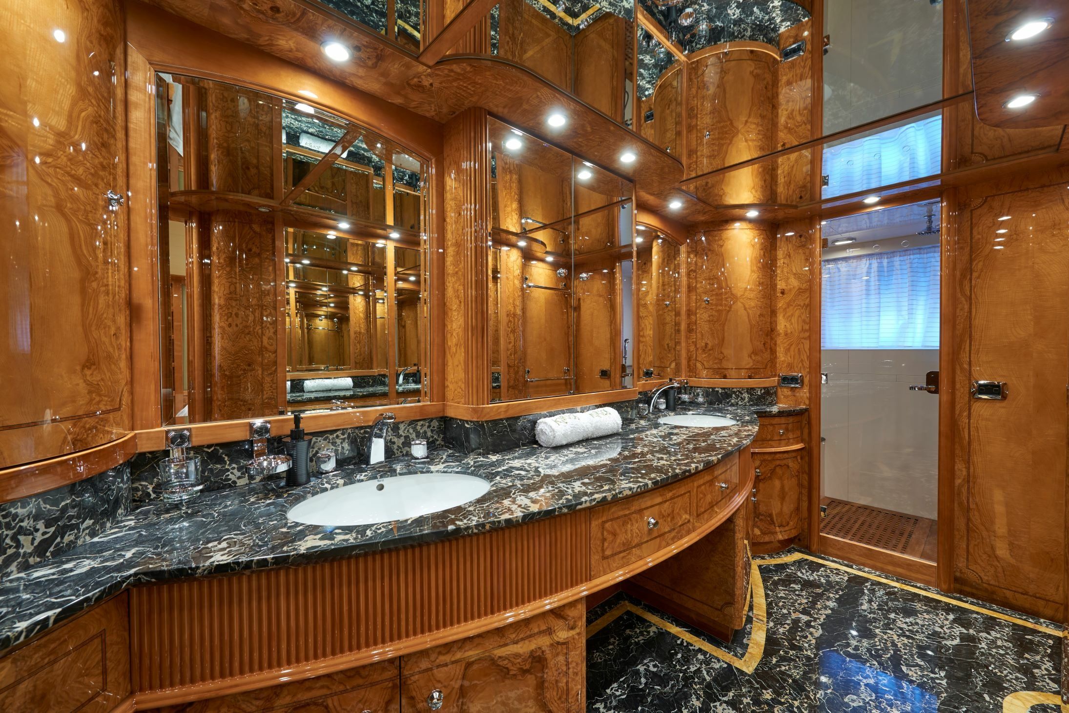 Astondoa 102 GLX | Kirios