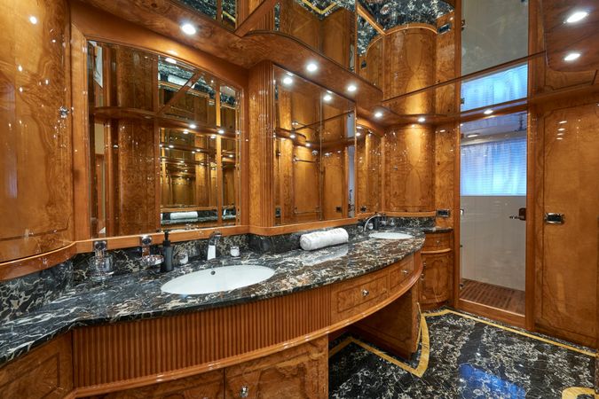 Astondoa 102 GLX | Kirios