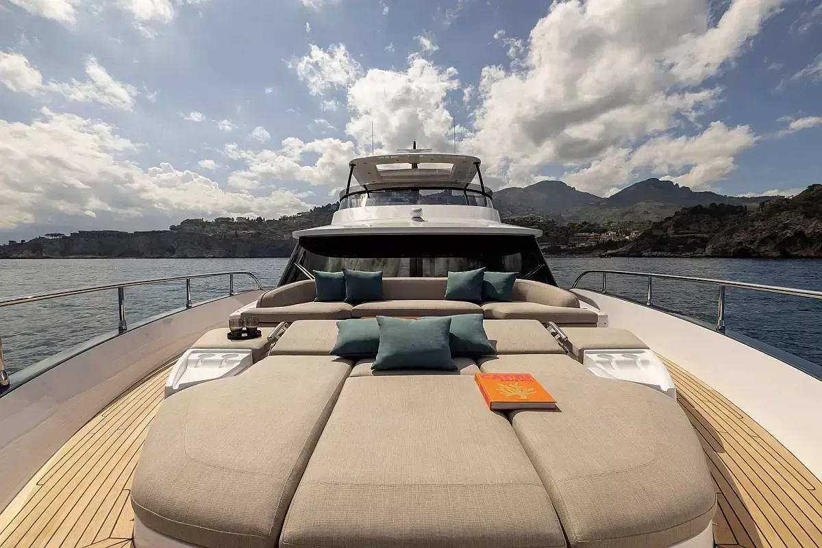 Azimut 60 | Olivia