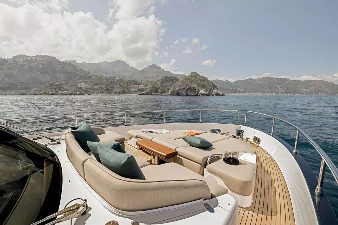 Azimut 60 | Olivia