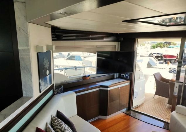 Dominator 62S | Carmen