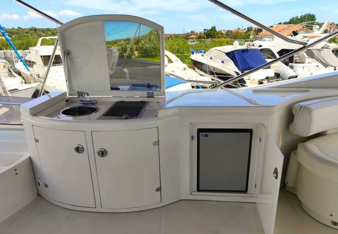 Dominator 62S | Carmen