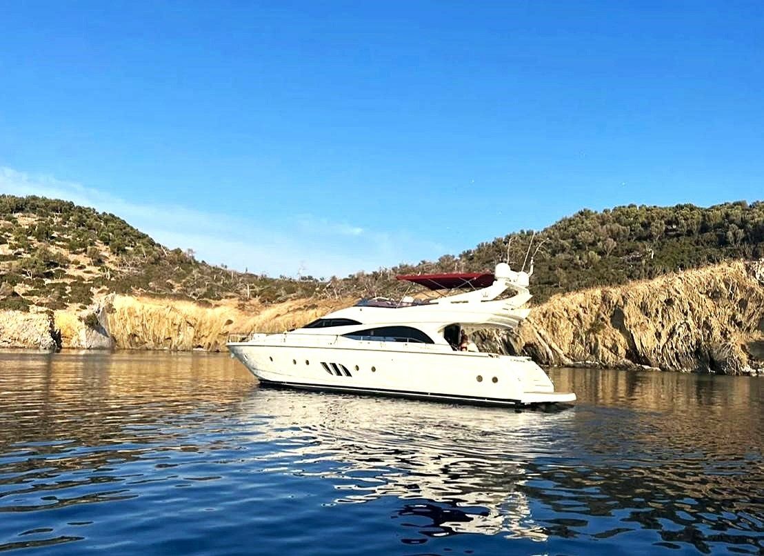 Dominator 62S | Carmen