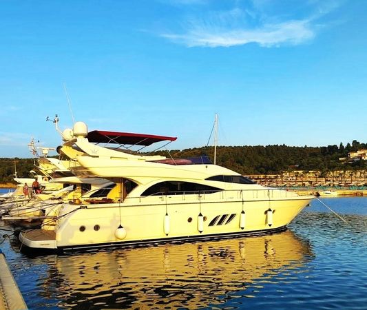 Dominator 62S | Carmen