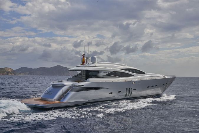 Pershing 90 | Danzas