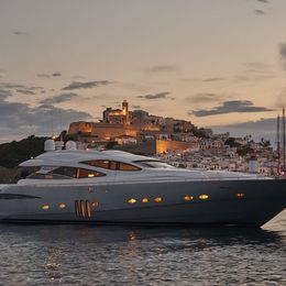 Pershing 90 | Danzas