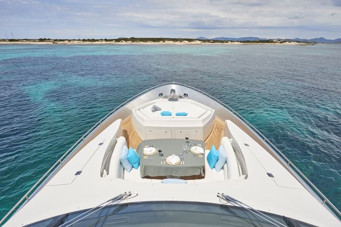 Pershing 90 | Danzas