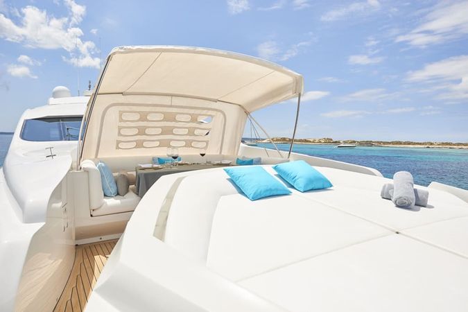 Pershing 90 | Danzas