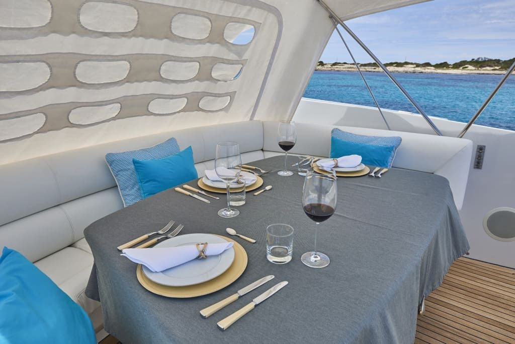 Pershing 90 | Danzas