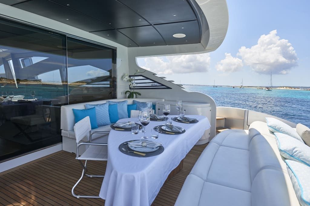 Pershing 90 | Danzas